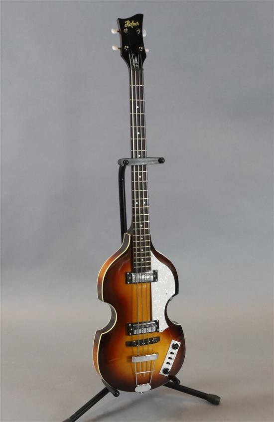 A Hofner violin bass guitar, Hi Series, sunburst with hard case